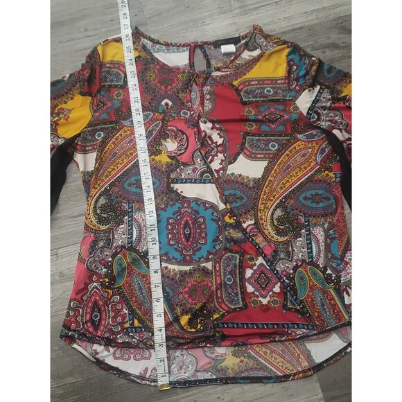 Jennie & Marlis Paisley Geometric Open Underneath Bell 3/4 Sleeve Blouse Top - Picture 8 of 10